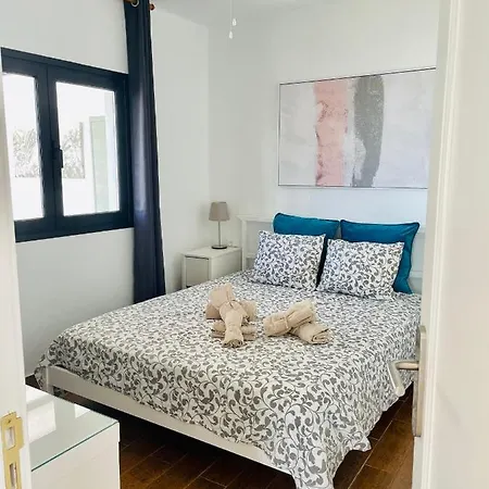 Apartamento Con Amplia Terraza En La Playa Puerto del Carmen (Lanzarote)